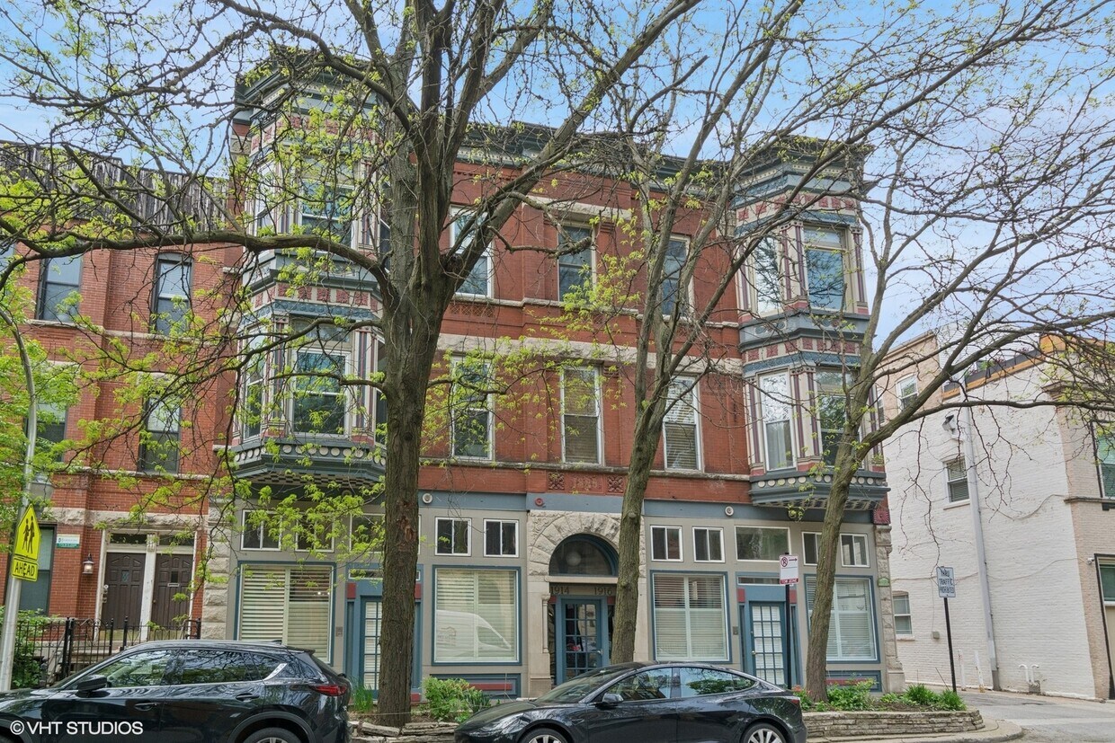 Foto principal - 1916 N Sheffield Ave