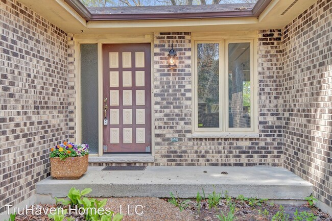 Building Photo - 3 br, 2.5 bath House - 560 West Greenacres...