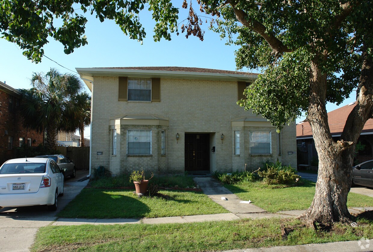 Primary Photo - 3720 Brandywine Dr