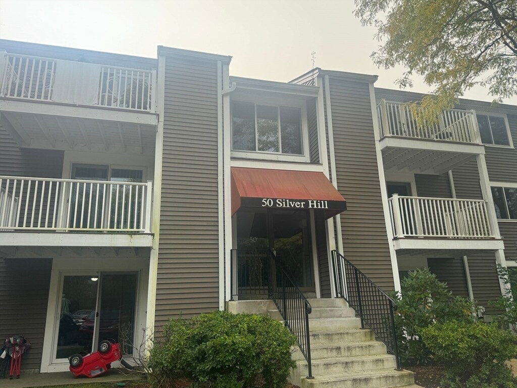 Foto principal - 50 Silver Hill Ln