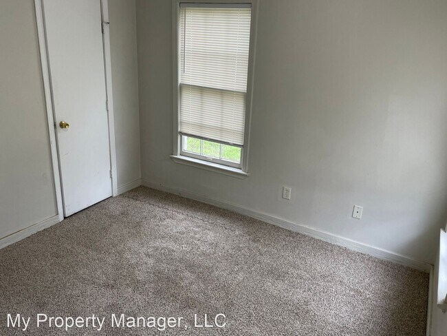 Building Photo - 3 br, 1 bath House - 7131 Suntan Street