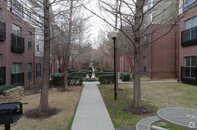 Building Photo - Evergreen at Lewisville Senior Living