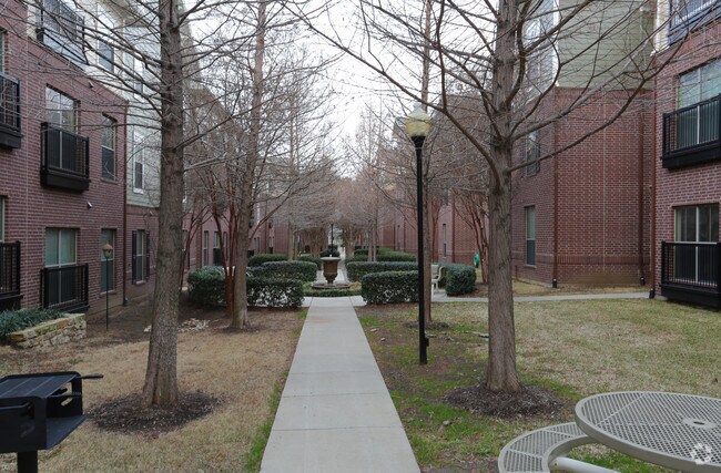 Foto del edificio - Lewisville Green