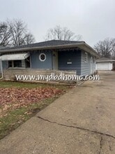 Building Photo - 3125 Abbott St