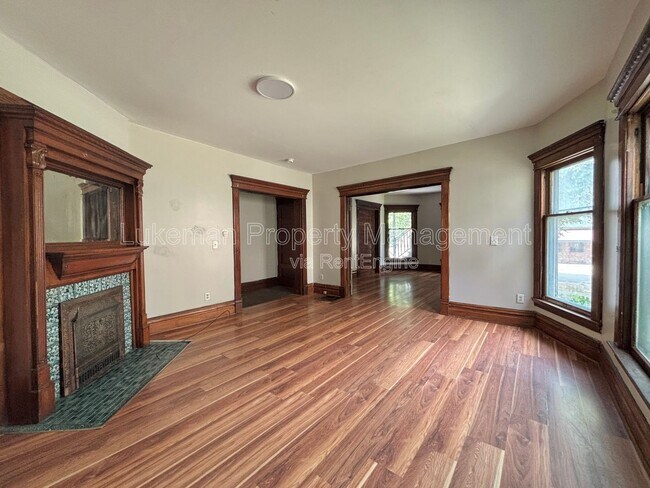 Foto del edificio - 743 Academy St