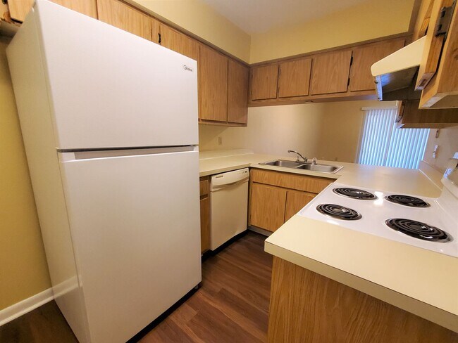 Building Photo - 2635 SW 35th Pl