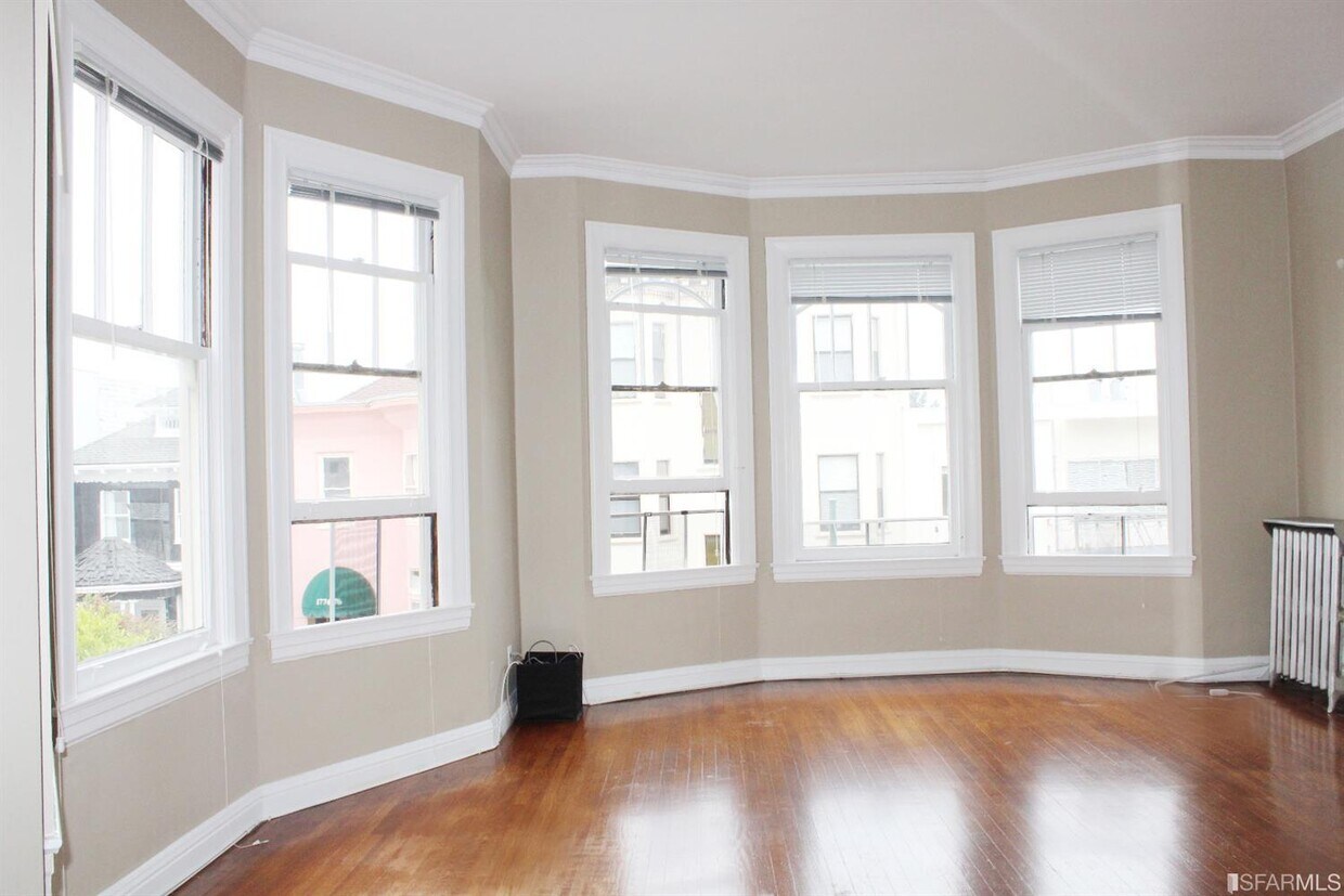 Primary Photo - 1767 Union St