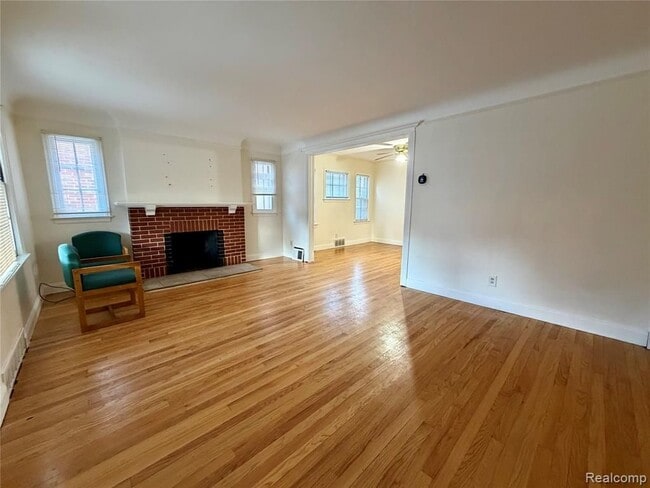 Building Photo - 6120 Middlesex St