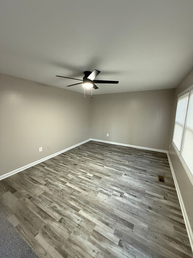 Foto del edificio - Adorable Fully renovated Townhouse in Bowie