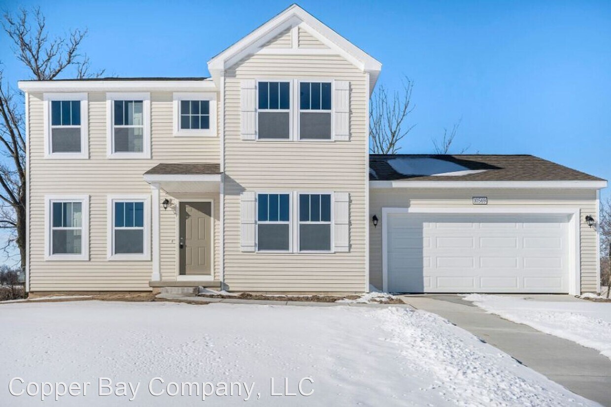 Primary Photo - 4 br, 2.5 bath House - 3535 E Daryls Way