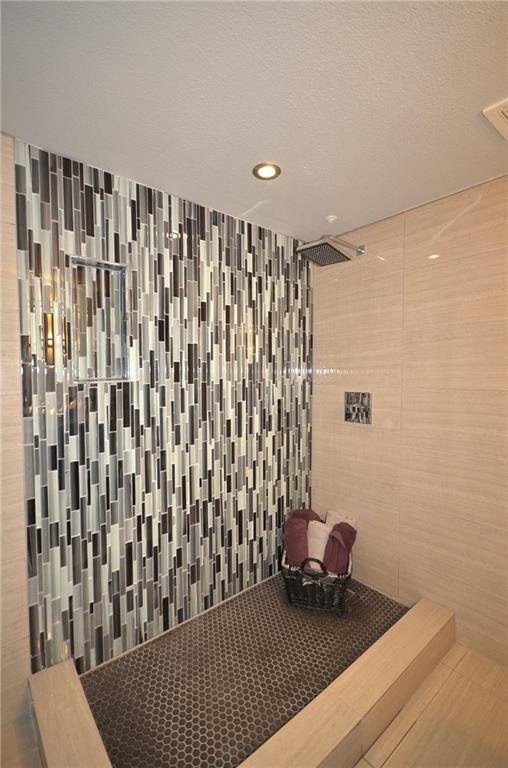 Building Photo - 1601 Faro Dr