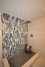 Building Photo - 1601 Faro Dr