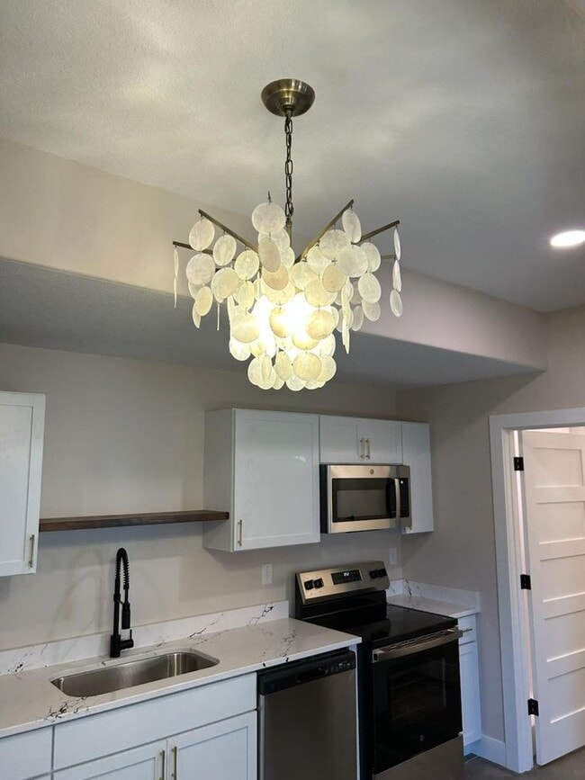 Building Photo - 940 M St SW