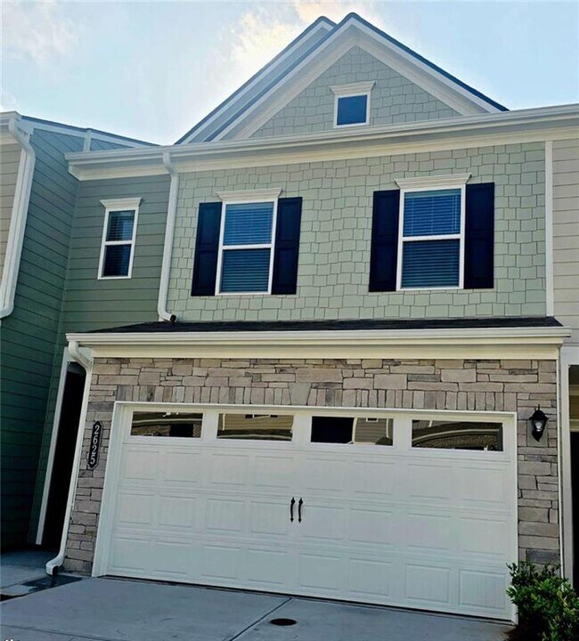 Foto del edificio - 2625 Ravencliff Dr
