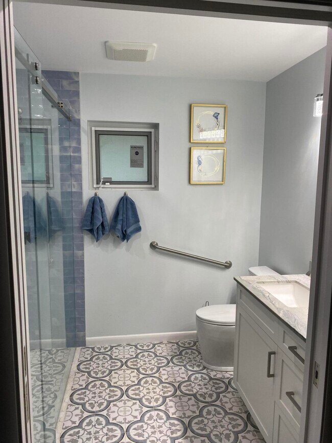 Foto del edificio - 1050 NW 6th Terrace