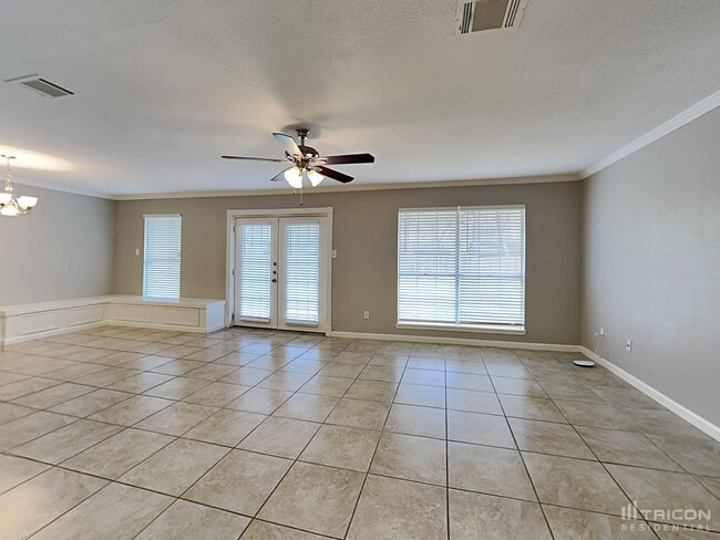 Building Photo - 25568 Dogwood Ln