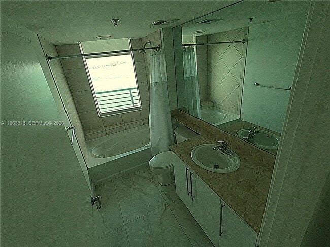 Building Photo - 335 S Biscayne Blvd