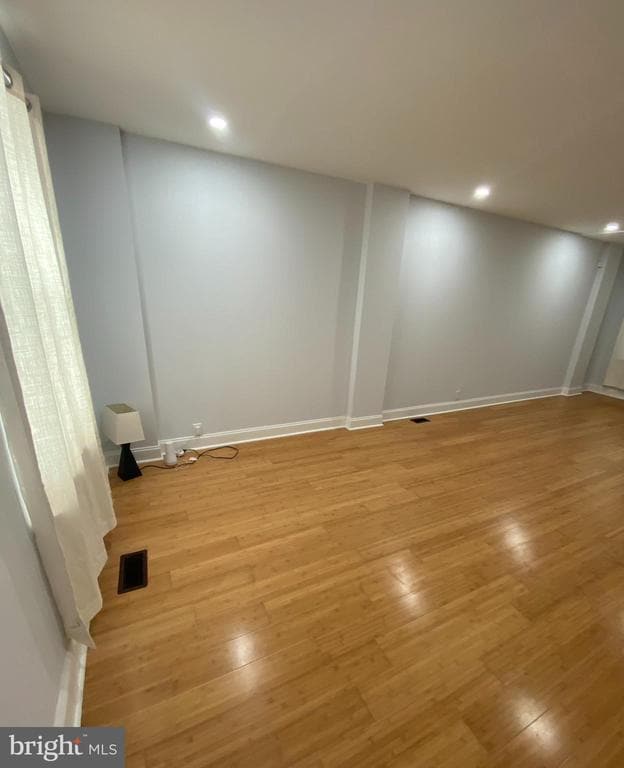 Foto del edificio - 3186 Salmon St