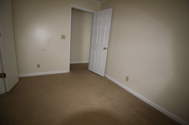 Building Photo - 3 Potomac Ct