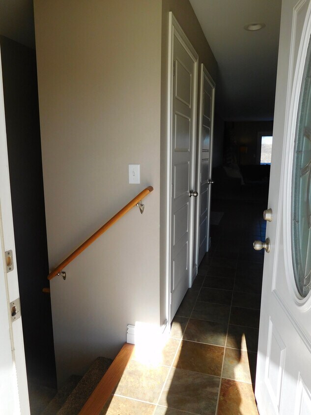 Foto principal - 428 W Deerwood Dr