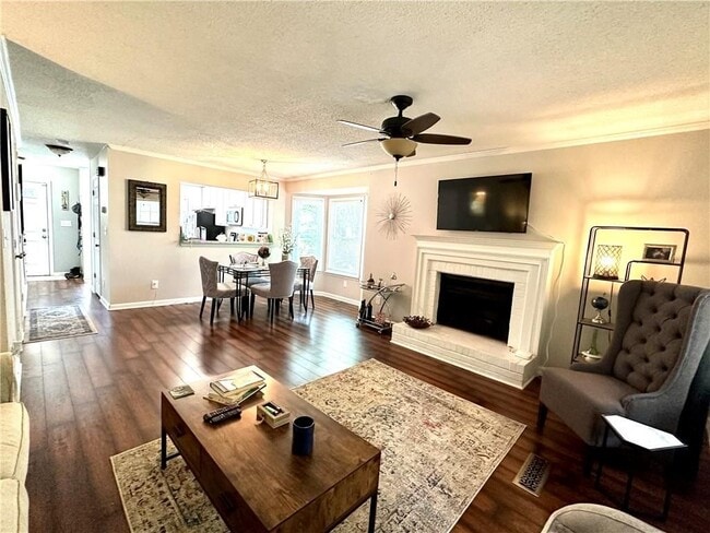 Building Photo - 5045 Laurel Springs Way SE