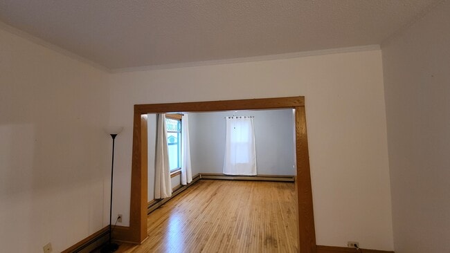 Dining Room - 915 Russell Ave N