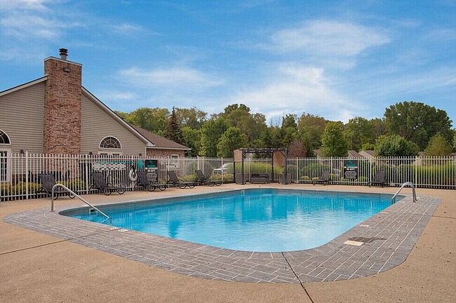 Piscina - Washington Quarters Apartments