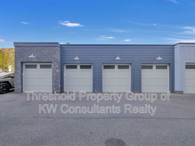 Building Photo - 1165 N 4th St