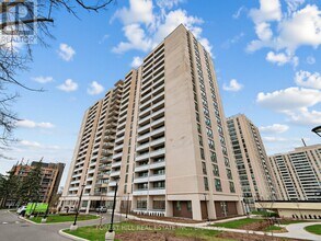 Building Photo - 140 Elm Ridge Dr