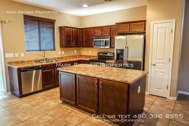 Foto del edificio - 4177 E Woodside Ct