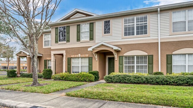 Foto del edificio - Charming 3-Bedroom, 2.5-Bathroom Townhome ...
