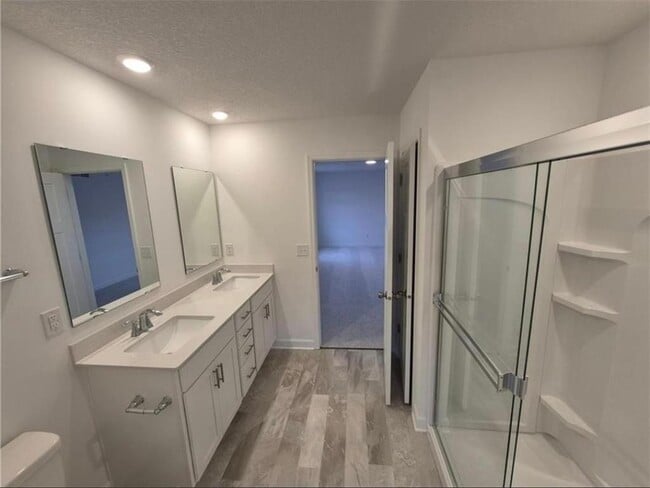 Building Photo - 14930 Archdale Ln