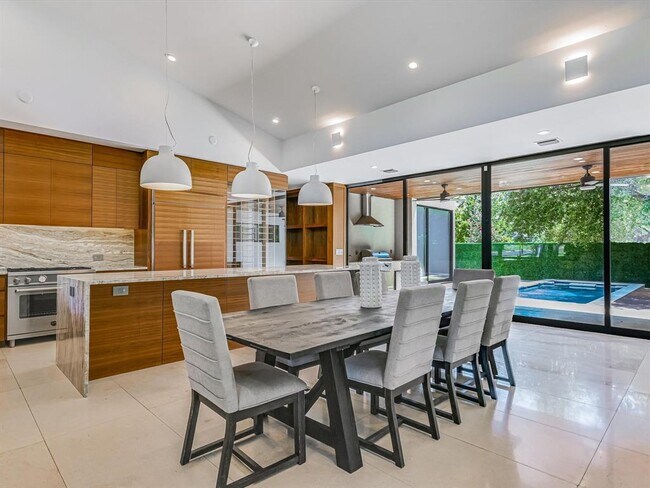 Foto del edificio - 1601 Barn Swallow Dr