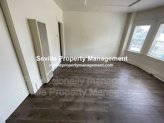 Foto del edificio - 5730 Kingsley Cir