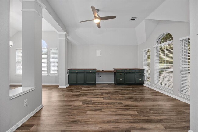 Building Photo - 3628 Hawk Ridge St