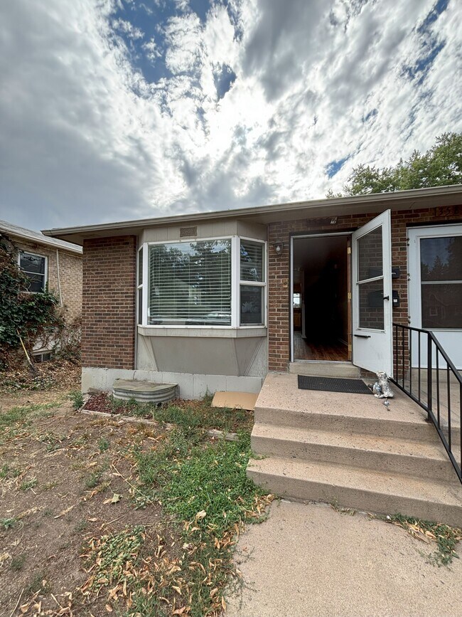 Building Photo - 3585 S Bannock St