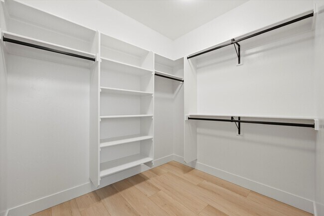 Foto del edificio - 2925 Whitesage Ave