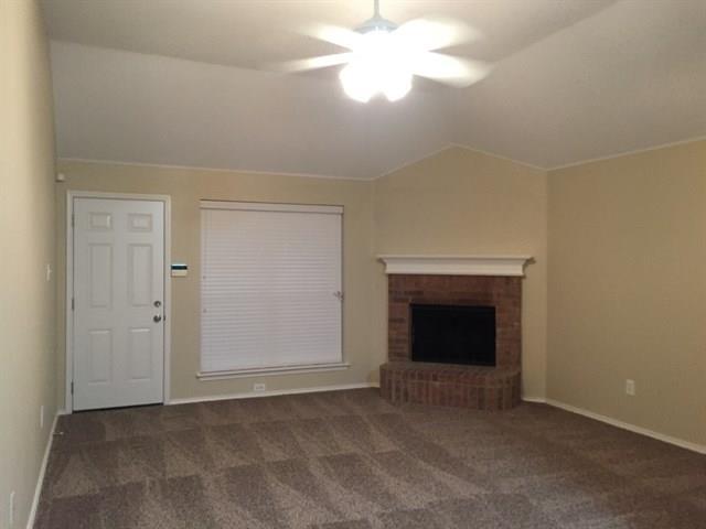 Foto del edificio - 825 Silverbrook Dr