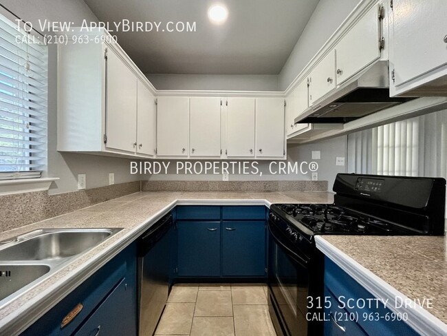 Building Photo - *3-bed, 2-bath Home near Lackland AFB*