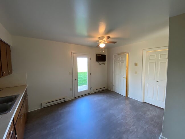 Building Photo - 28 Stoltzfus Ln
