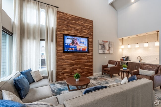 Community Room - Archstone Redmond Lakeview
