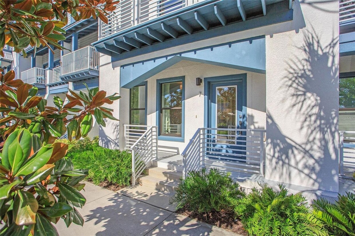 Primary Photo - Gramercy Court Townhome