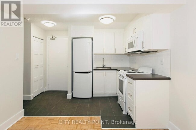 Photo du bâtiment - 990 Avenue Rd