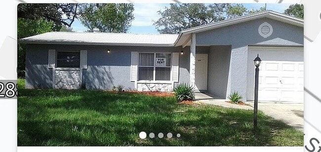 Building Photo - 6233 Ansley St