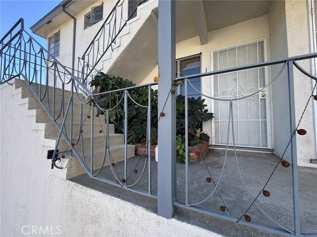 Building Photo - 2017 N Hoover St