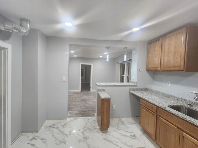 Foto del edificio - 10730 S Lafayette Ave