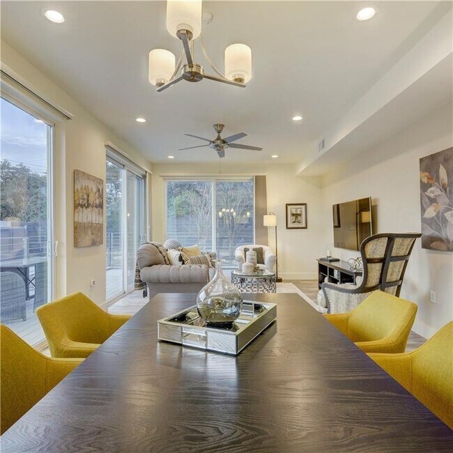 Foto del edificio - 604 N Bluff Dr