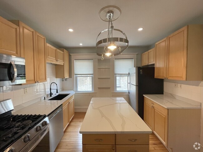 Building Photo - 1819 N 51st St