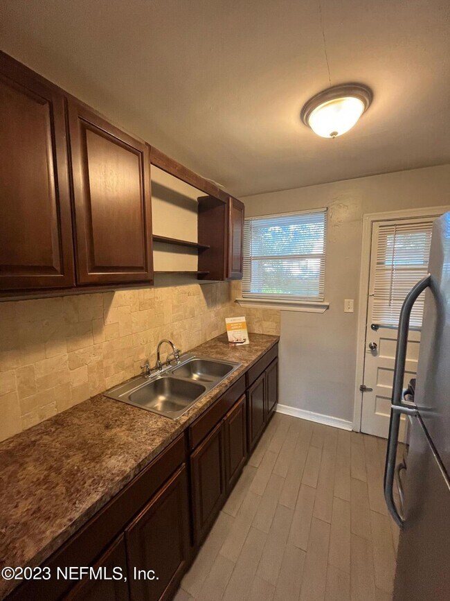 Foto del edificio - 5211 San Juan Ave