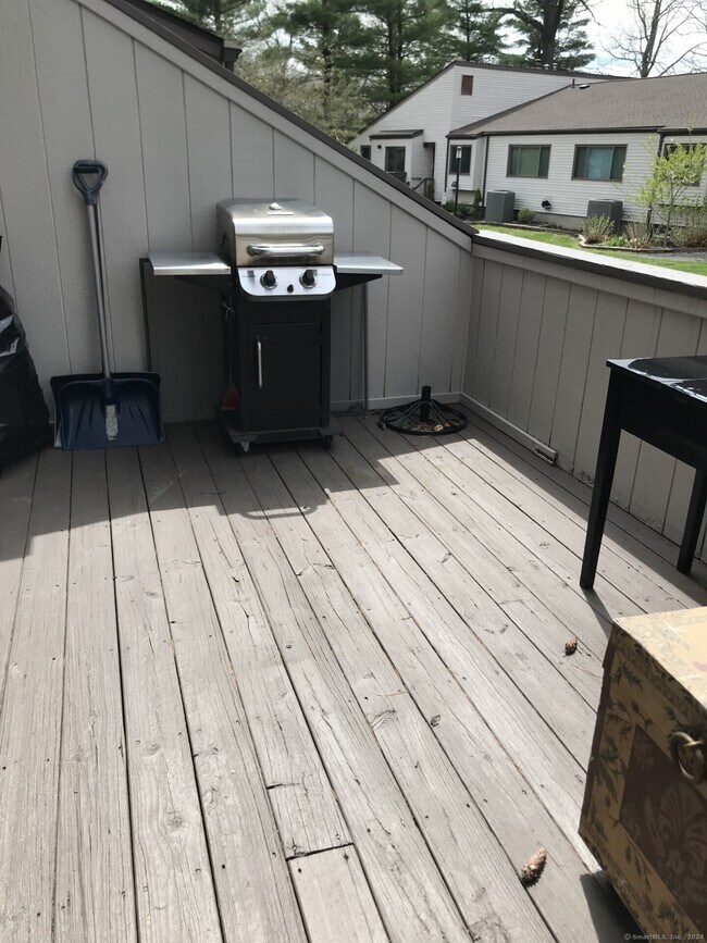 130 Cottonwood Rd Unit 130, Newington, CT 06111 Condo for Rent in